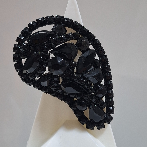 Weiss Jewelry - Vtg Weiss Black Prong Set Rhinestone Brooch Pin 2.25" Mourning Brooch